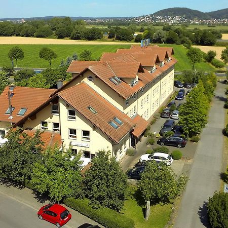 Hotel Parqeo Im A66 Гельнхаузен Экстерьер фото