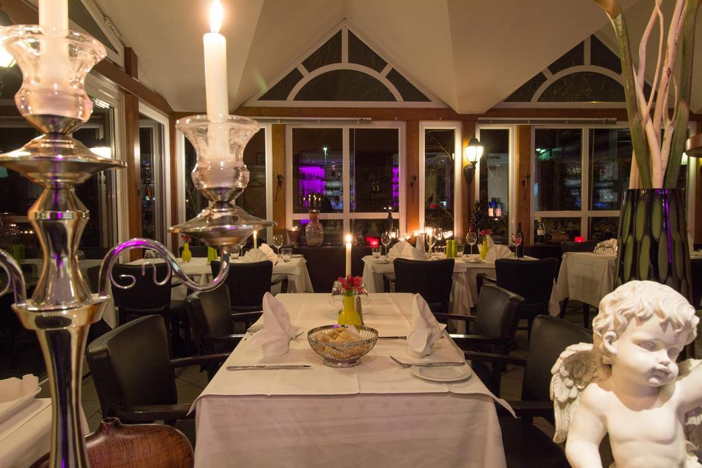 Hotel Parqeo Im A66 Гельнхаузен Экстерьер фото
